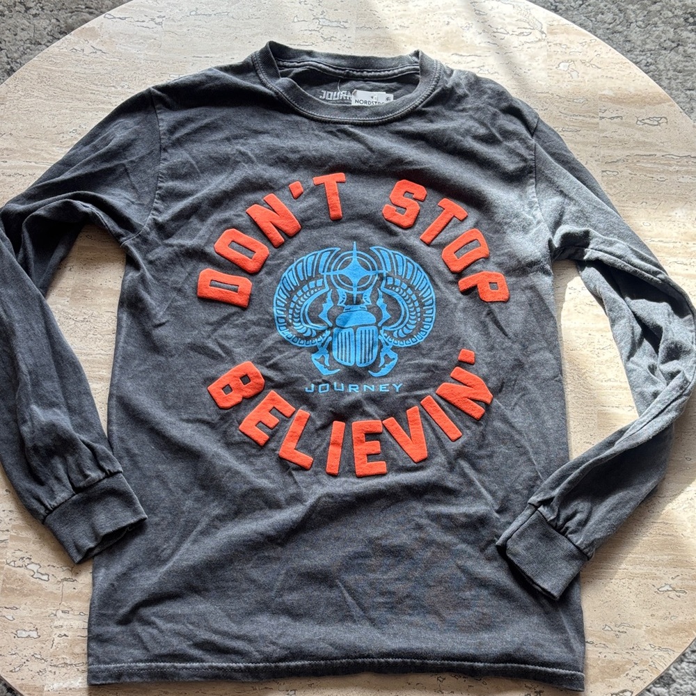 Journey 'Don't Stop Believin'' Long Sleeve Tee - Charcoal/Blue/Red